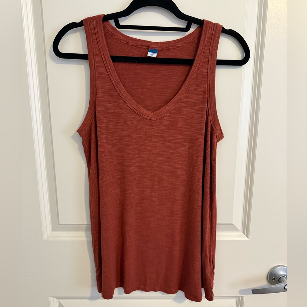 Women's Rust Sleeveless Top